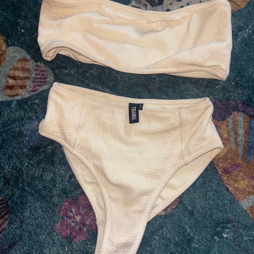Cream Triangl Bikini Set